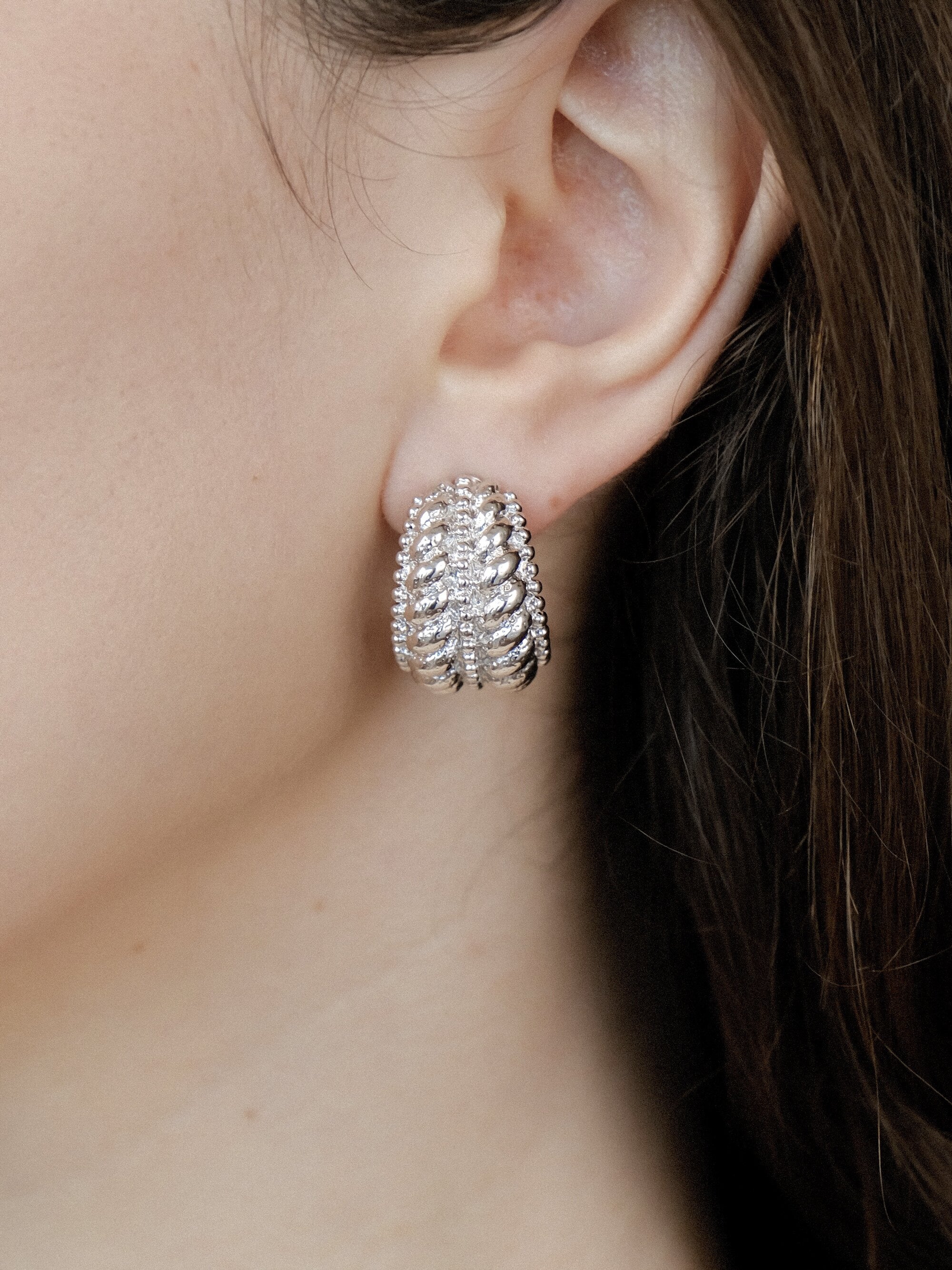 Ribbed Hoop Earrings